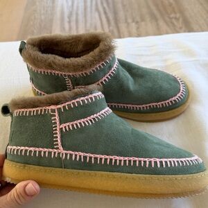 Free People NWT Nyuki Low crochet Sea Foam Suede Laidback London Ankle Boot LOVE